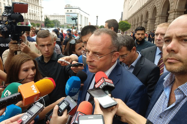 Помощта за “de minimis”  за овцевъдите и козевъдите се увеличава на 15 лева