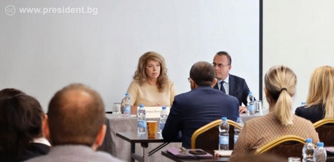Вицепрезидентът: Необходима е вътрешна стабилизация на България, за да отстояваме приоритетите си на европейско и световно ниво