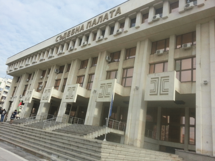 По внесен обвинителен акт на Окръжна прокуратура – Бургас, съдът наложи условно наказание на Ахмед А., подсъдим за лихварство