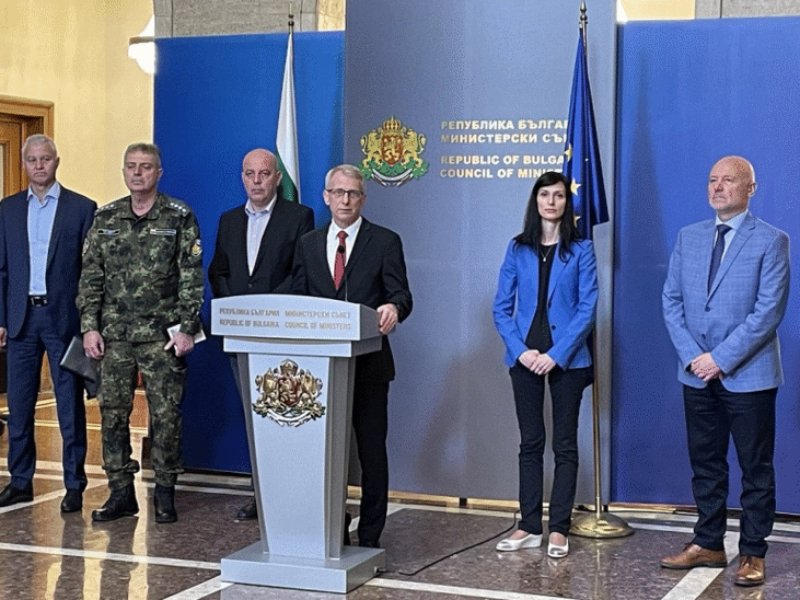 Няма непосредствена опасност за България заради напрежението в Русия