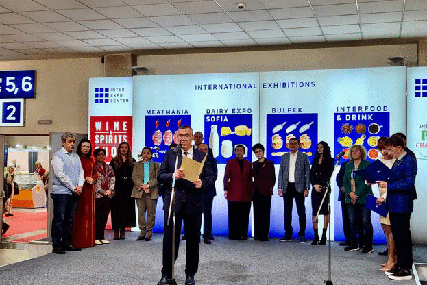 Министър Тахов: През 2026 г. предстои да стартират 11 приема по интервенции от Стратегическия план на стойност над 440 млн. евро