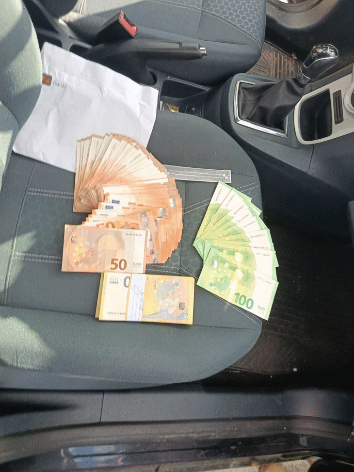 Служители на ГДНП задържаха двама участници в престъпна схема за кредитни измами