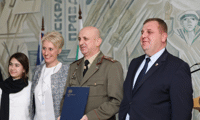 МО