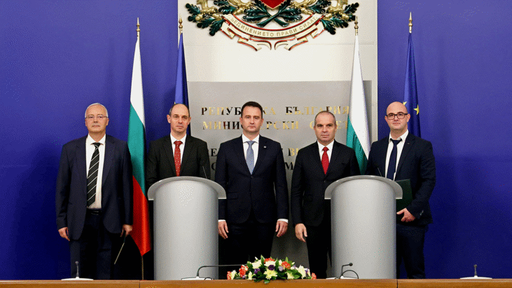 Започва изграждането на електрически зарядни станции в 35 жп гари в страната