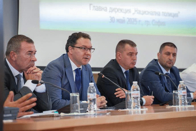 Министър Митов: Трябва да създадем механизъм, за да извадим от пътя доказано опасните и безотговорни шофьори