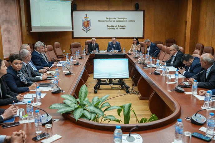 Междуведомствената комисия за възстановяване и подпомагане предлага на МС да одобри разходи в размер на над 90 милиона лева