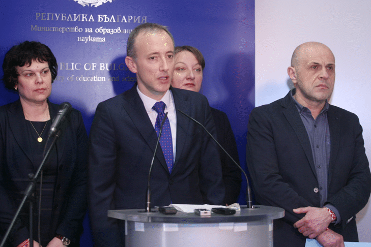 Екипите За Обхват На Деца И Ученици Ще Работят Постоянно