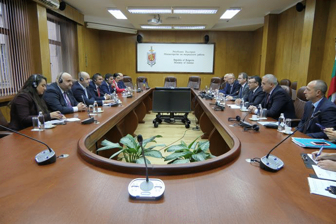 Министър Маринов проведе среща с делегация на Комисията по отбрана, обществен ред и национална сигурност в Камара на представителите в парламента на Румъния