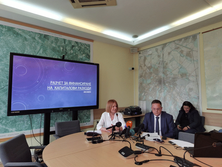 Кметът на София Йорданка Фандъкова внася в СОС доклад със списък от обекти за финансиране на инвестиционни разходи за 2023 г.