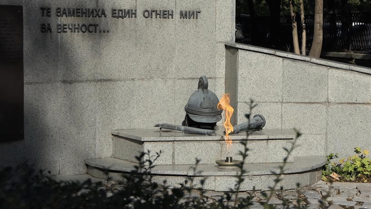 Днес българските пожарникари отбелязват своя професионален празник