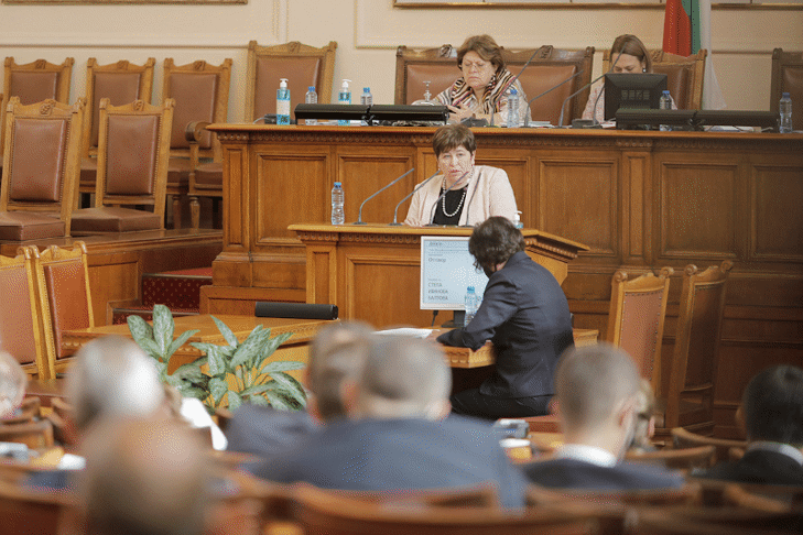 Народното събрание прие правила за дистанционно участие в заседанията на парламента на народни представители, поставени под задължителна изолация или карантина поради COVID-19