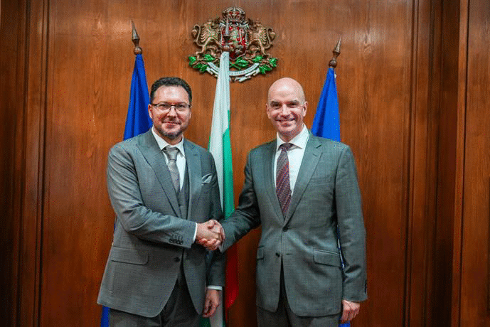 Среща на министър Даниел Митов с Натаниел Копси, посланик на Великобритания у нас ​