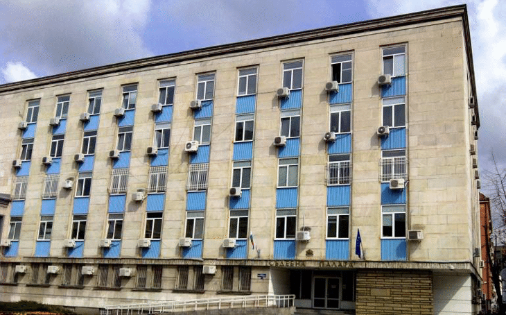 Районна прокуратурата – Габрово задържа рецидивист за кражба на медни ламарини от обществена сграда
