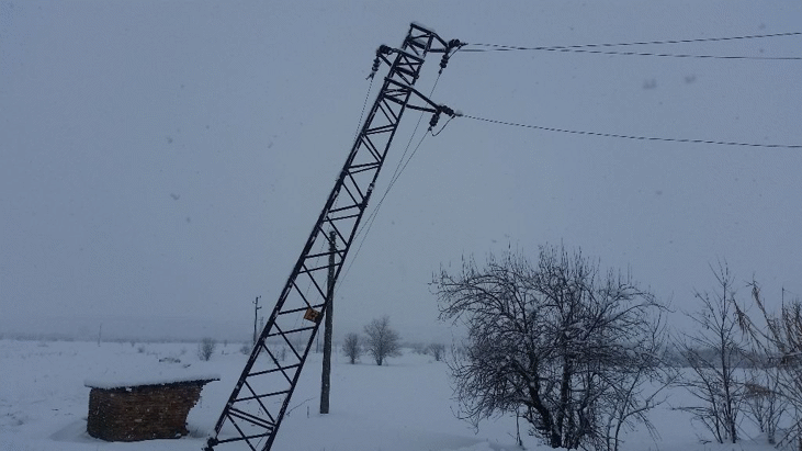 Електрозахранването на 153 хиляди клиенти на ЧЕЗ е възстановено