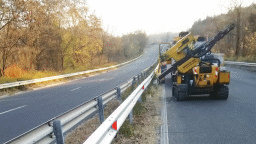 Подменени са повредени ограничителни системи по път I-5 Кърджали - ГКПП „Маказа“