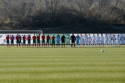 Александър Димитров дебютира с победа начело на юношите до 17 г.