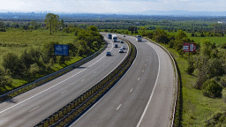 От утре до 14 септември ще се ремонтира настилката в аварийната лента в участък на АМ „Тракия“ в Софийска област. Шофирайте внимателно!