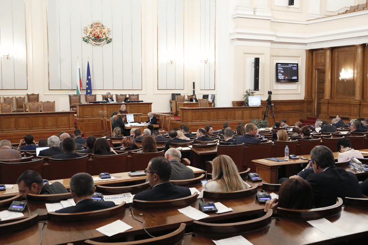 Парламентът прие на второ четене държавния бюджет за 2019 г.