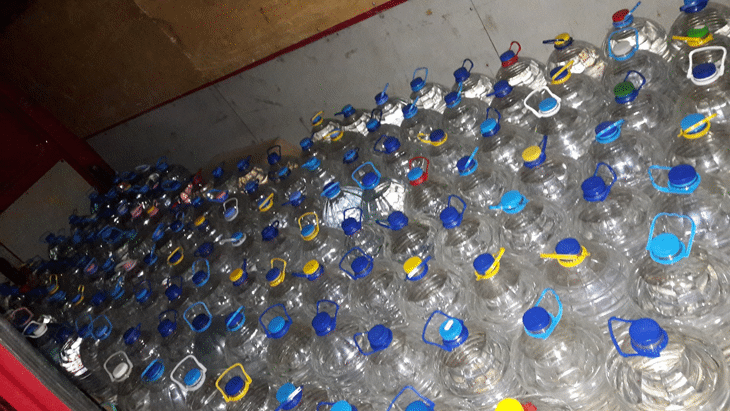 Над 23 000 л. нелегален алкохол задържаха митнически служители от Митница Столична