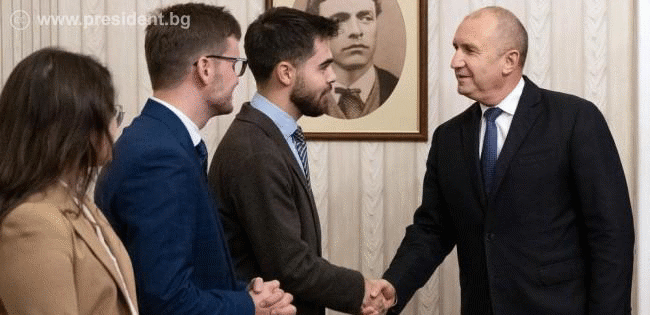 Румен Радев: Гласът на младите хора в Европа е важен за отстояването на върховенството на правото и демокрацията