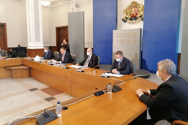 Локално ще се въвеждат противоепидемични мерки в местата с повишени нива на заболяемост