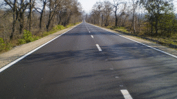 На 6 май шофьорите да се движат с повишено внимание по път I-5 Хасково - Кърджали в района на селата Широка поляна и Николово