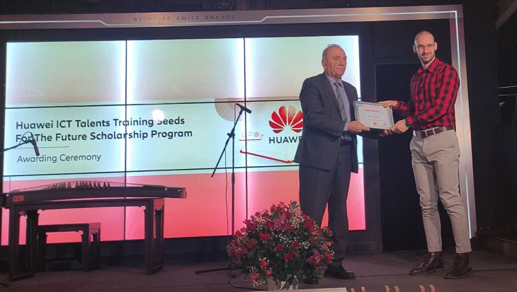 Награди за докторанти на стипендиантската програма на Huawei ICT Talents Training Seeds for the Future