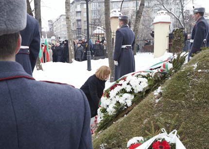 Фандъкова: "Полк. Дрангов е повече от герой – той е символ, пример и вдъхновение"