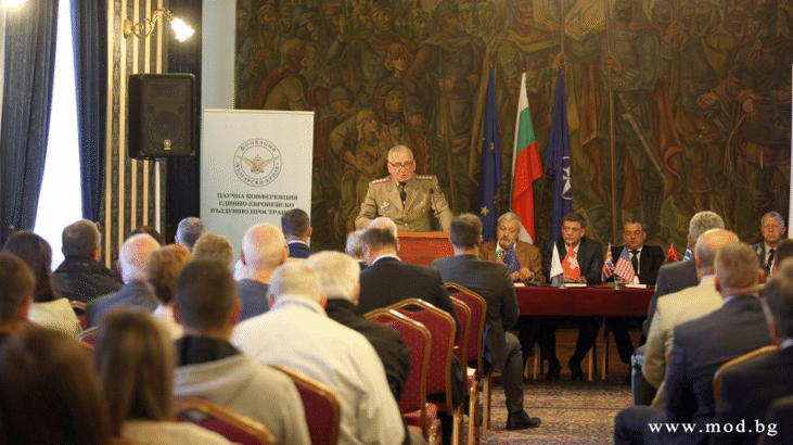 Заместник-министърът на отбраната Анатолий Величков и началникът на отбраната генерал Андрей Боцев участваха в конференцията „Единно европейско въздушно пространство – предизвикателства пред въздушния суверенитет и бизнеса“