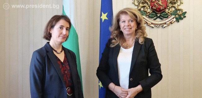 Вицепрезидентът Илияна Йотова разговаря с новия френски посланик в България Мари Дюмулен