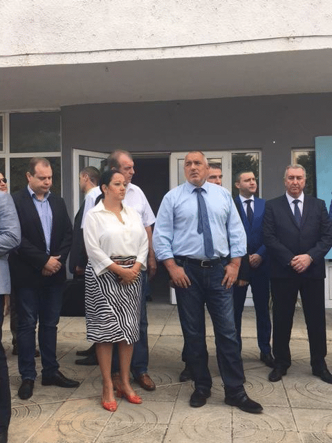 Министър Лиляна Павлова: 25 млн. лв. се инвестират в 60 км пътища по направлението Видин - Монтана
