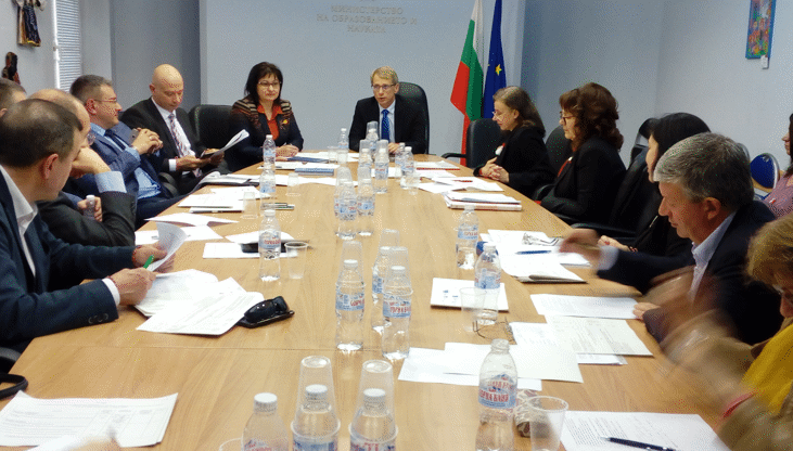 Новите Учебници Ще Бъдат Готови Навреме