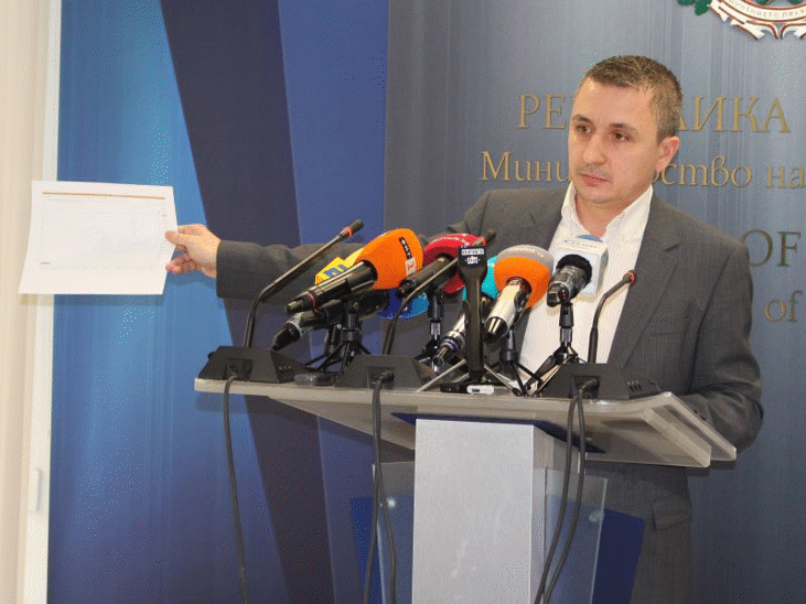 Министър Николов: Не "Булгаргаз" е продал, а "Булгартрансгаз" е купил природен газ на ниска цена в първия ден от войната