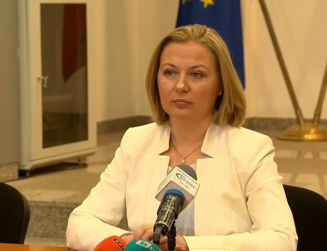 Министър Йорданова: Не виждам причина за удължаване на срока за закриване на спецправосъдието