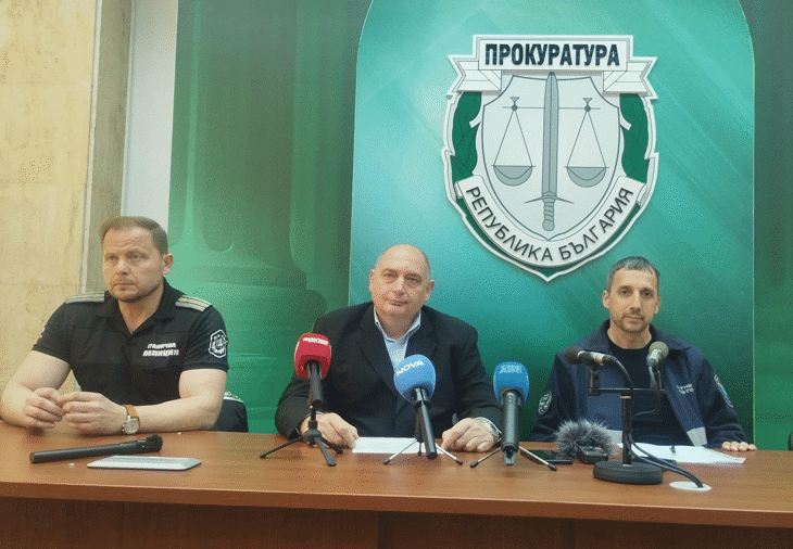 3 600 000 къса контрабандни цигари задържаха митническите служители в Бургас