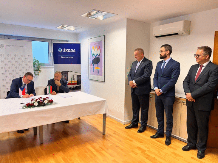 Водеща чешка компания ще разкрие 30 нови работни места във връзка с доставка и поддръжка на 25 модерни влака