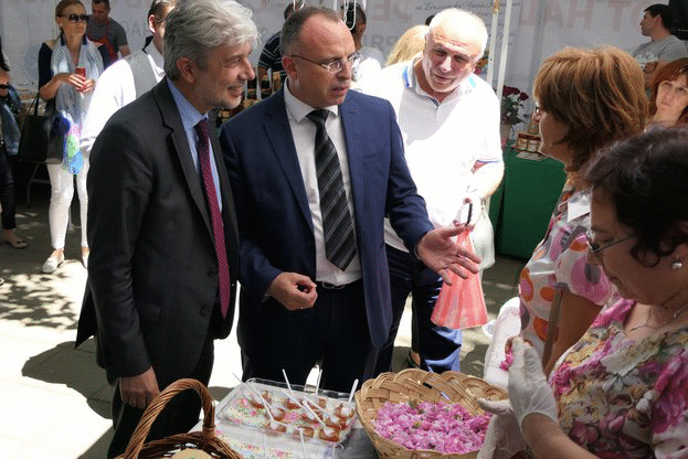 Работата по закон за розите ще стартира  през следващата седмица