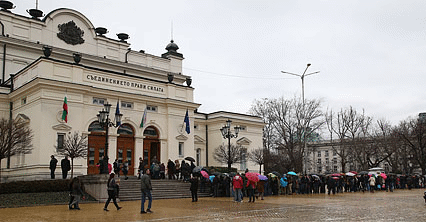 Над 5000 души, повечето от които млади хора, посетиха Народното събрание в Деня на отворени врати