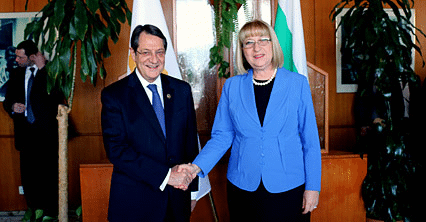 Задълбочаването на двустранното сътрудничество на парламентарно, правителствено и на ниво секторни политики беше основна тема на разговора на председателя на Народното събрание Цецка Цачева с президента на Кипър Никос Анастасиадис