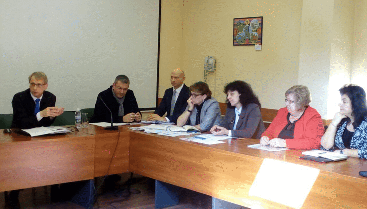 Мон Намалява Субсидирания Прием, Но Увеличава Издръжката На Един Студент