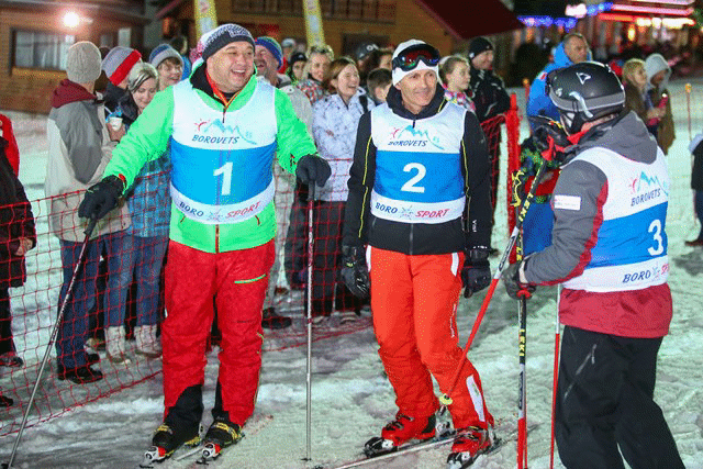 Красен Кралев  и Петър Попангелов участваха в „Боро Фън Рейс“ с над 100 деца от ски и сноуборд клубове