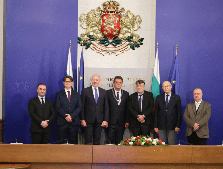 Премиерът Росен Желязков удостои проф. Христо Йоцов с държавната награда „Св. Паисий Хилендарски”