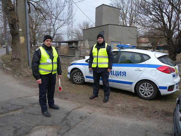 Общо 23 души са задържани при специализирана полицейска операция за противодействие на битовата престъпност на територията на Балчик