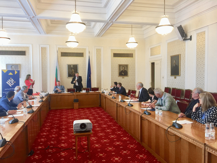 ПАРЛАМЕНТАРНАТА КОМИСИЯ ПО ЕНЕРГЕТИКА ПРИЕ ЕДИНОДУШНО ГОДИШНИЯ ДОКЛАД ЗА ДЕЙНОСТТА НА КЕВР ЗА 2017 г.