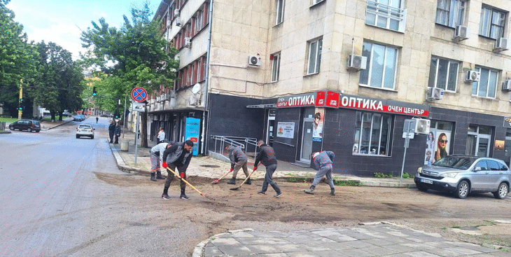Лишени от свобода се включват в почистването на Габрово след наводненията