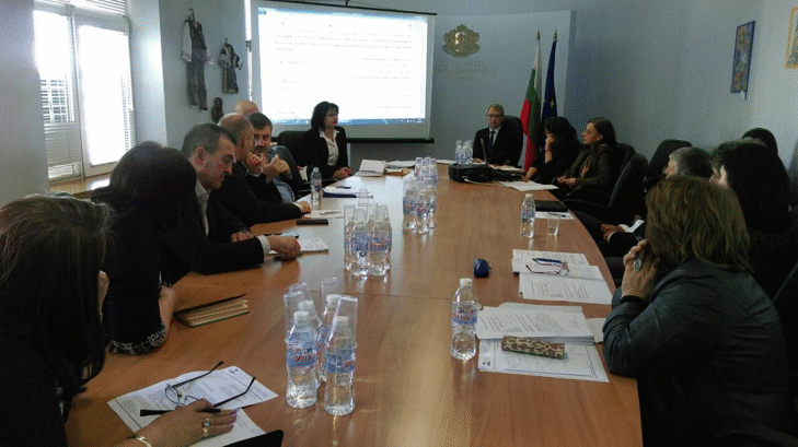 Мон Скъсява Срока За Одобрение На Учебниците За Втори, Шести И Осми Клас