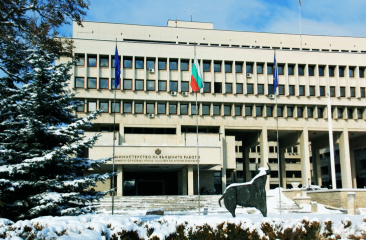 Дипломатите Любомир Иванов и Бойко Мирчев са заместник–министрите в кабинета на министъра на външните работи Ради Найденов