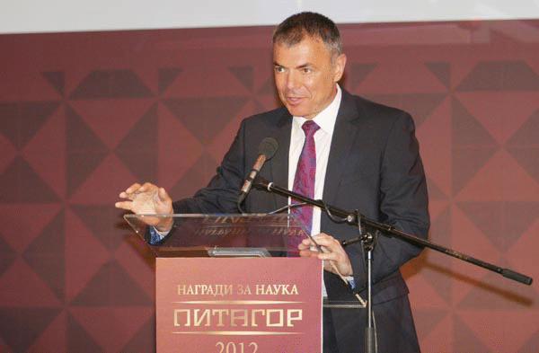 Министерството На Образованието, Младежта И Науката Отличи Най-Добрите Български Учени С Наградата „Питагор”