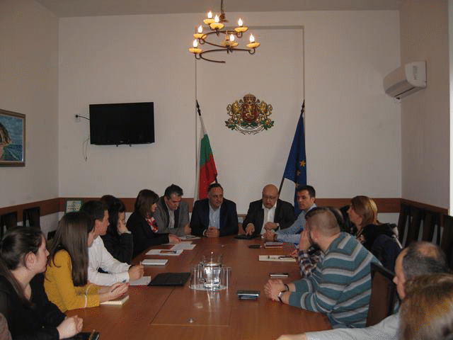 Министър Красен Кралев присъства на заседание на Областния консултативен съвет „Младежки дейности и спорт“ във Варна