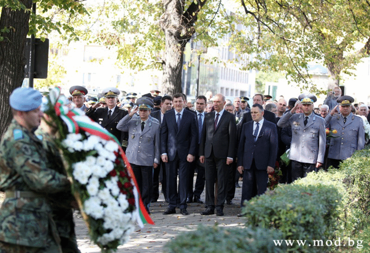 Денят на военния парашутист беше отбелязан в София